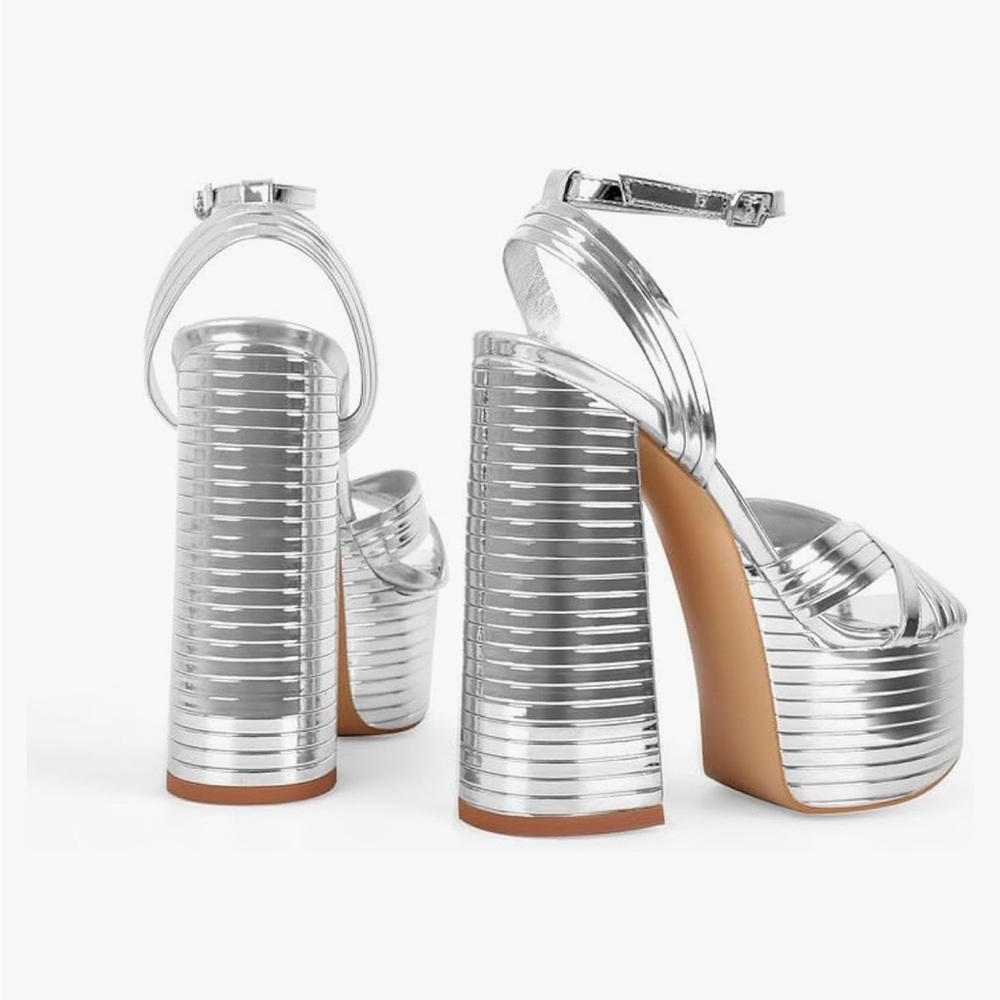 Chic Silver Platform Sandals
